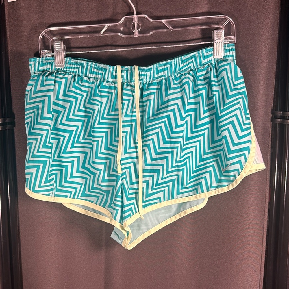 NIKE Womens DRI-FIT Running Shorts-Green striped printed size large pre owned